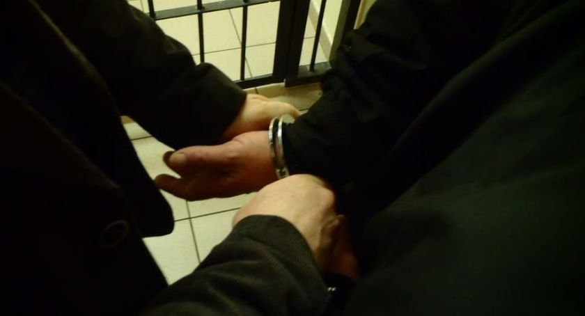 Zatrzymali 7 osób ukrywających się przed wymiarem sprawiedliwości