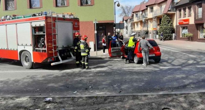 Zderzenie dwóch aut w Złotowie