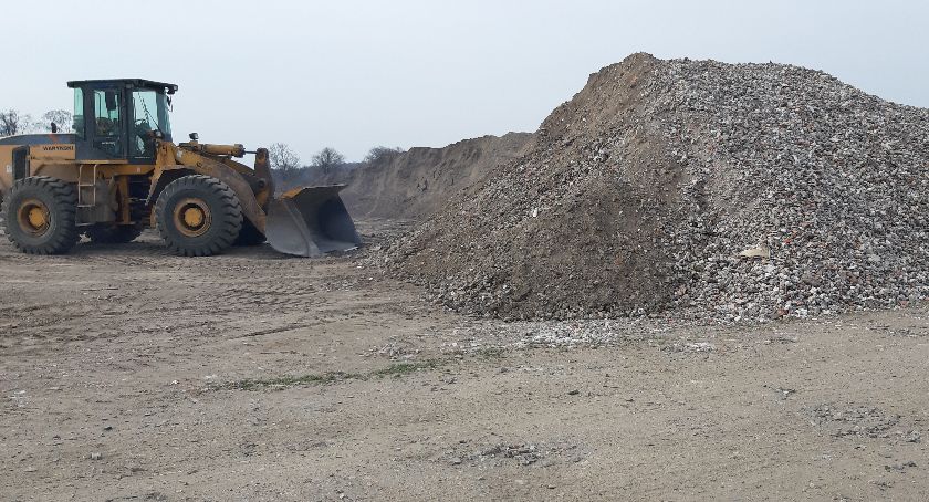 1500 ton gruzu na drogi