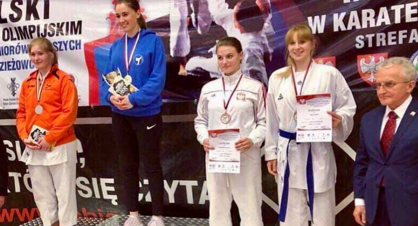 Aleksandra Zając na podium Mistrzostw Polski w Karate Olimpijskim