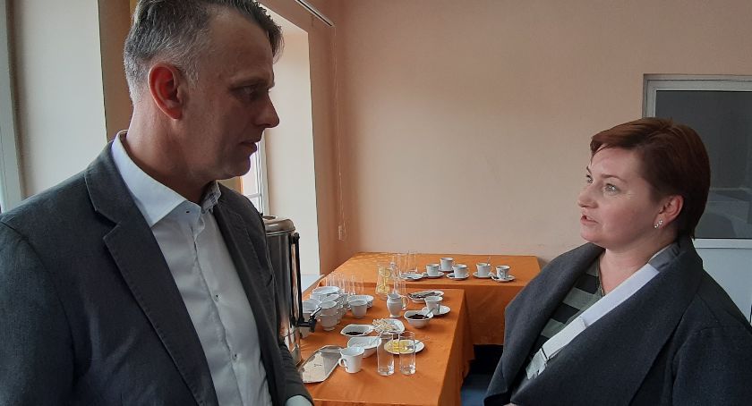 Jedni chcą się oddzielić, inni przyłączyć - wszyscy liczną na fundusz sołecki