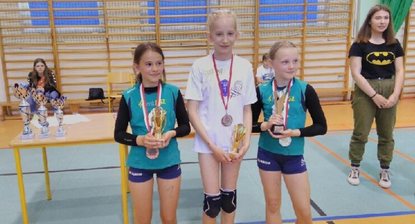  Siatkarki z SP1 na I Turnieju Mini Siatkówki Dziewcząt w Miastku