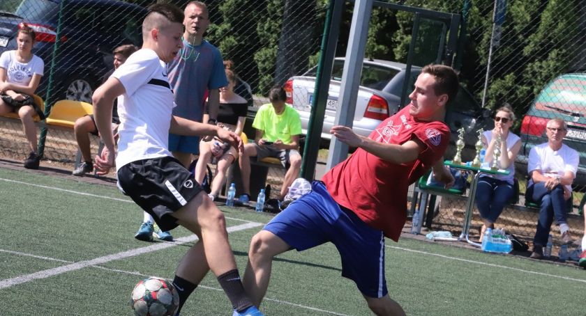 Ostatni dzień szkoły na sportowo w I LO 