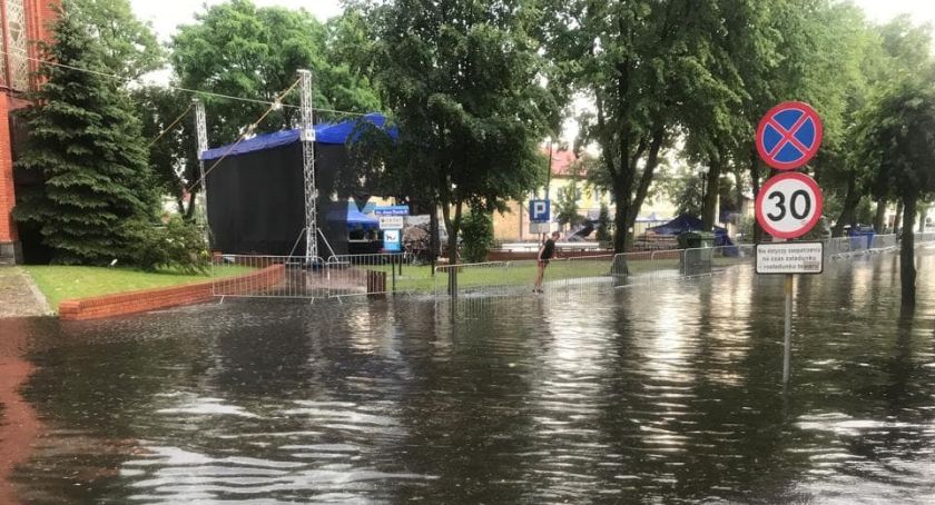 Ulice w Jastrowiu pod wodą