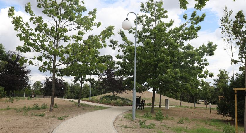 Odnowiony park na osiedlu Za Rzeką w Złotowie