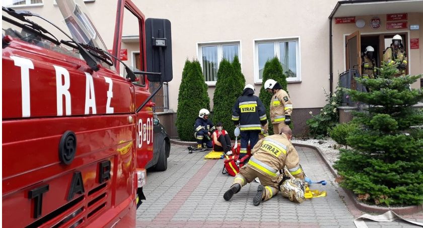 Pożar i ewakuacja w Zakrzewie