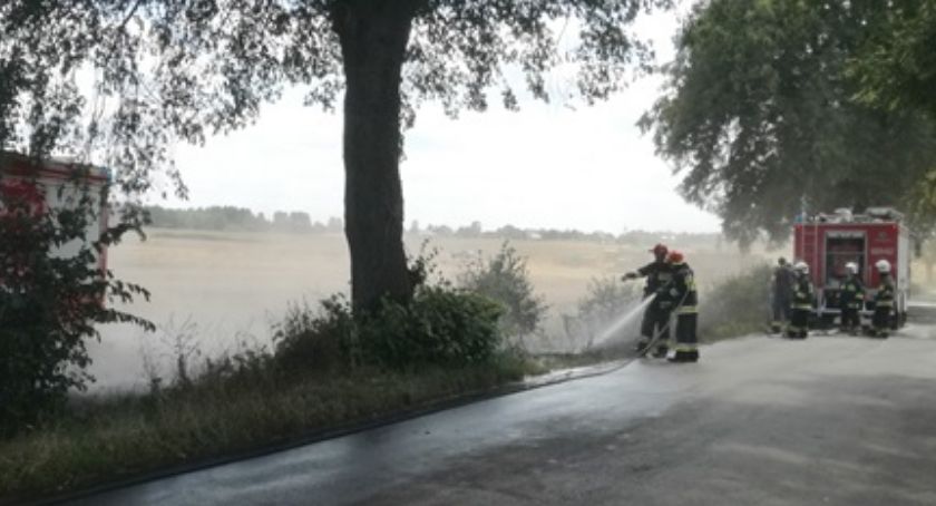 Franciszkowo - pożar ścierniska ze słomą