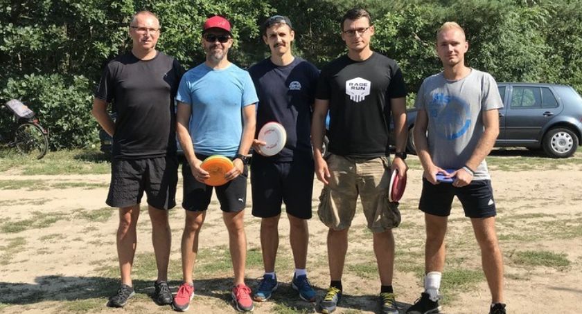 Liga latających dysków – finał sezonu 1