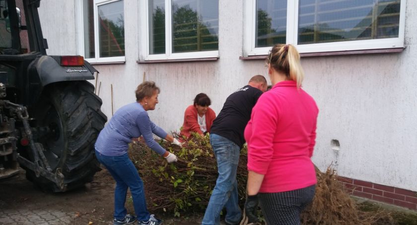 Pracowali na rzecz szkoły