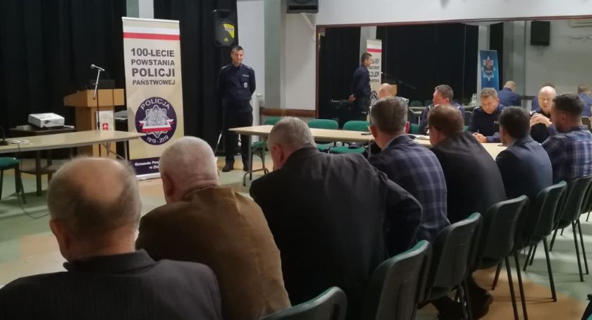 Debata z policją w Tarnówce