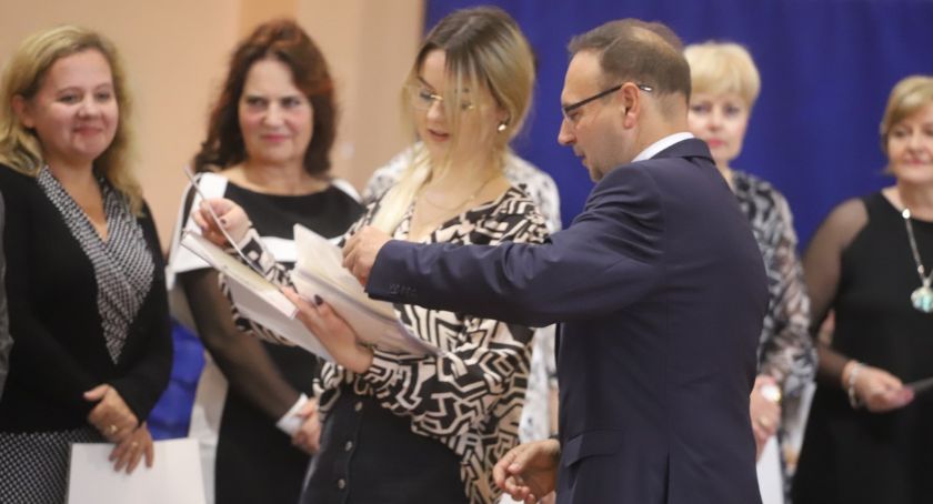 Święto Szkoły i Dzień Edukacji Narodowej w złotowskim Ekonomie