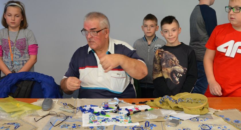 Wzory haftu krajeńskiego - spotkanie w Trójce