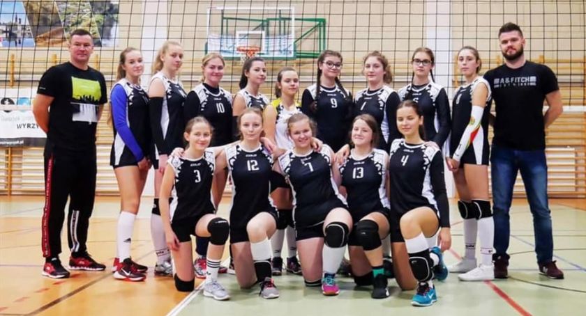 Pierwsze mecze złotowskich siatkarek