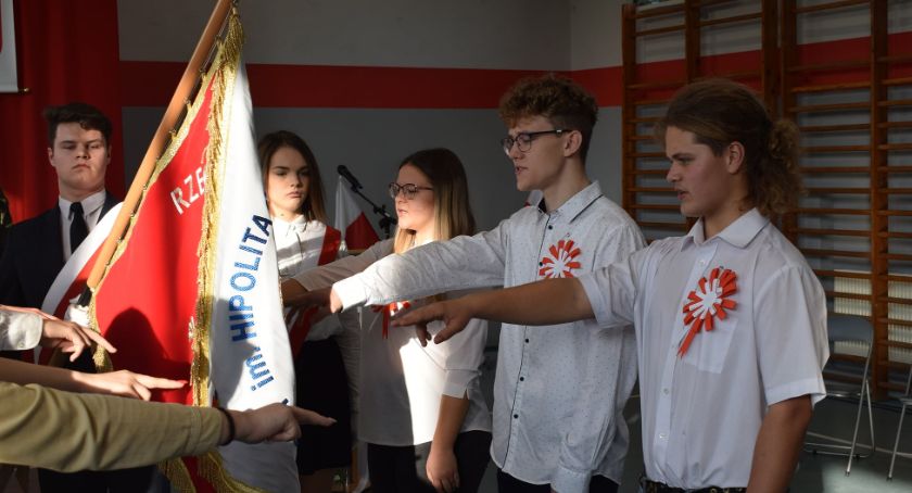 Ślubowanie klas pierwszych w CKZiU