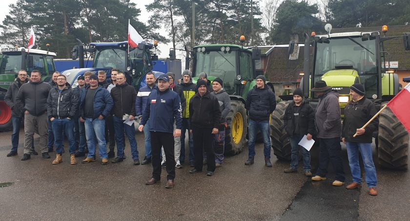 Rolnicy protestują w Podgajach