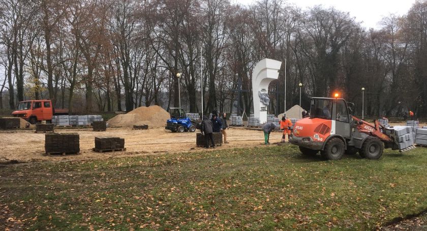 Remont cmentarza wojennego w Złotowie