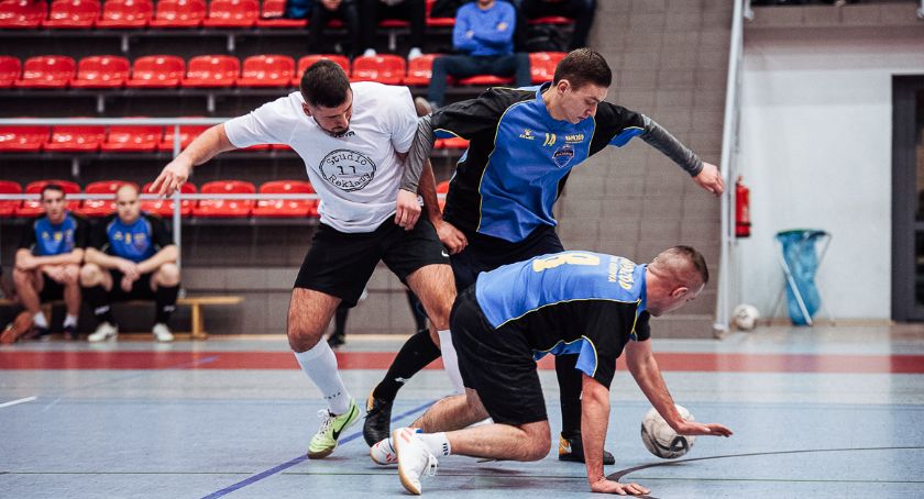 Mecze VI i VII kolejki Złotowskiej Ligi Futsalu