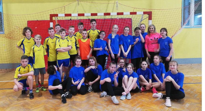 Noworoczny turniej piłki ręcznej klas IV-VI