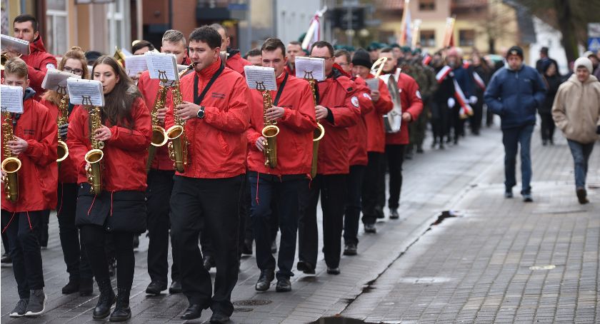 Obchody rocznicowe na Placu Paderewskiego w Złotowie