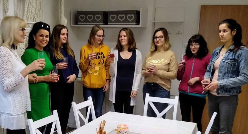 Otwarcie pracowni makramy w POPP