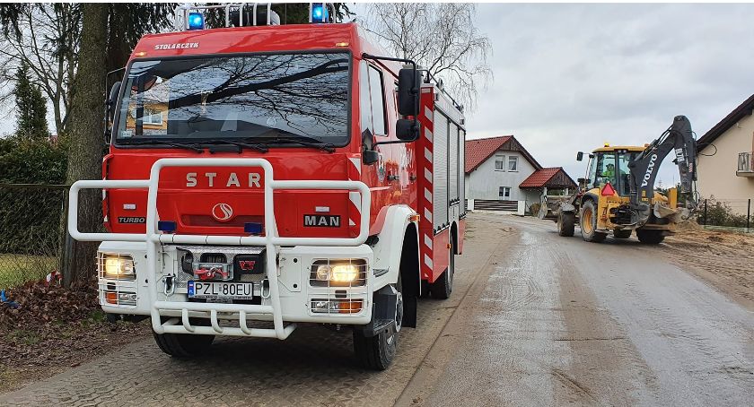 Niebezpieczny konar