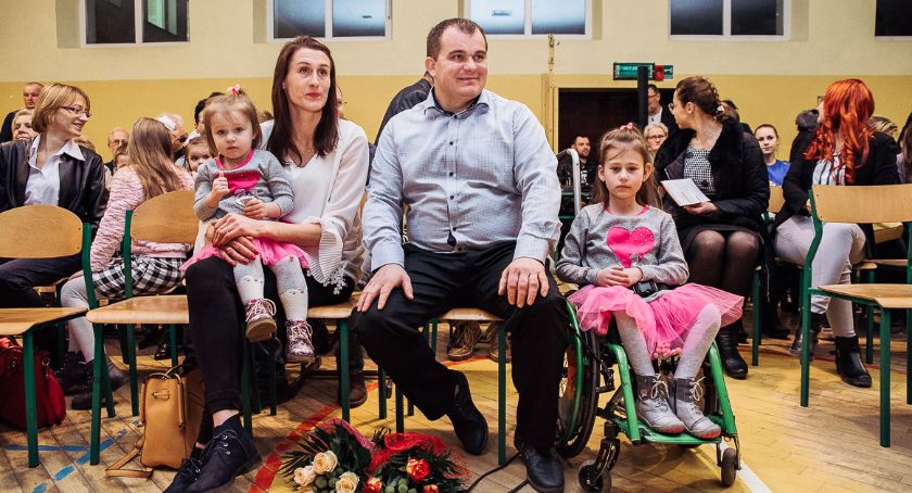 Serca biją dla Amelki