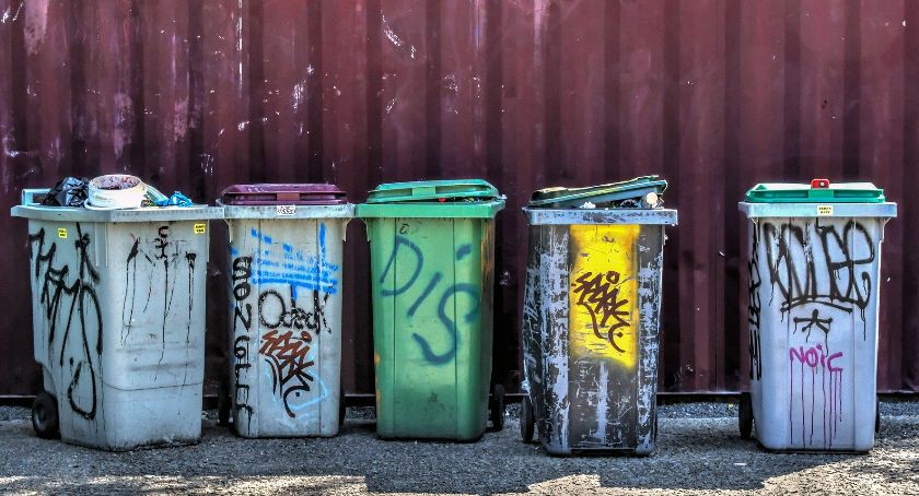 30 zł za śmieci w Krajence, Jastrowiu i Okonku