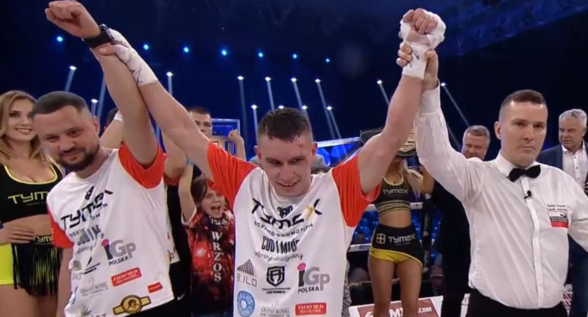 Damian Wrzesiński zwycięża w Dzierżonowie