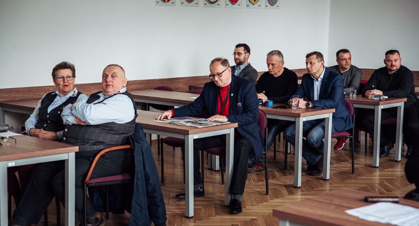 Stowarzyszenia podpisały umowy na dofinansowanie