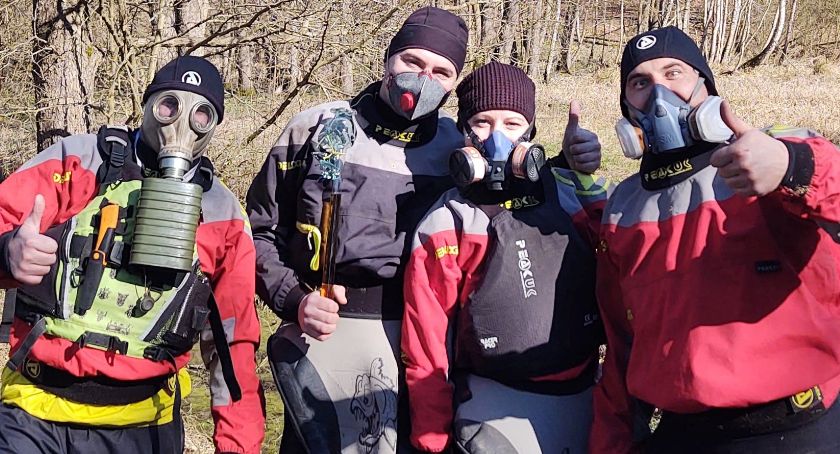 Bezpieczny spływ kajakowy