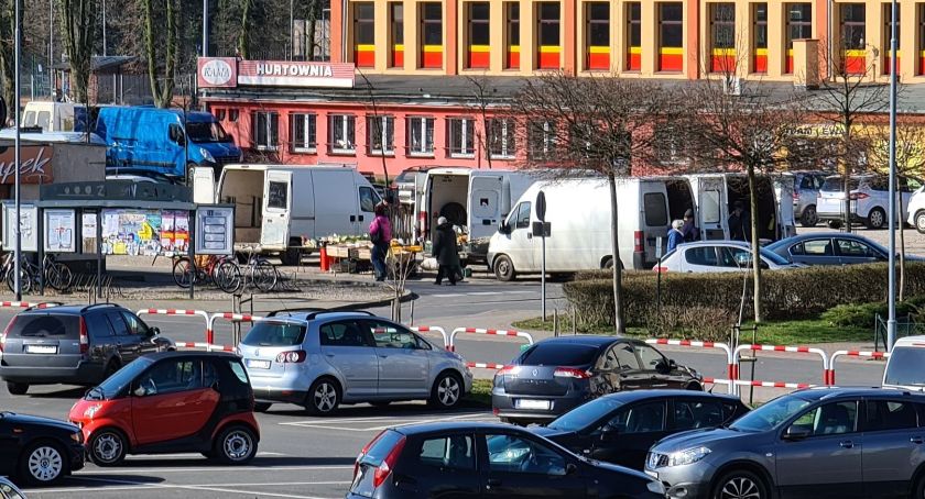 Targowisko miejskie i zielony ryneczek pozostaną czynne