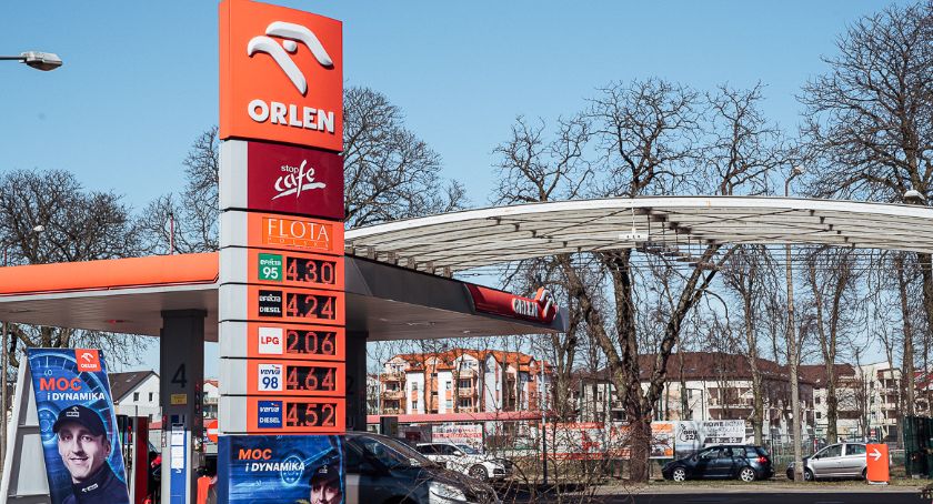 Ceny paliw ciągle spadają