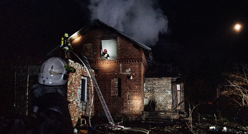 Złotów: Pożar pustostanu