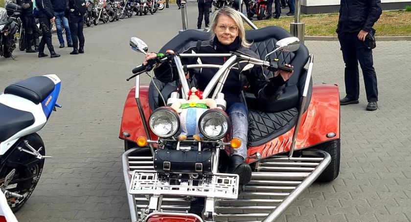 Motocykliści pomagają