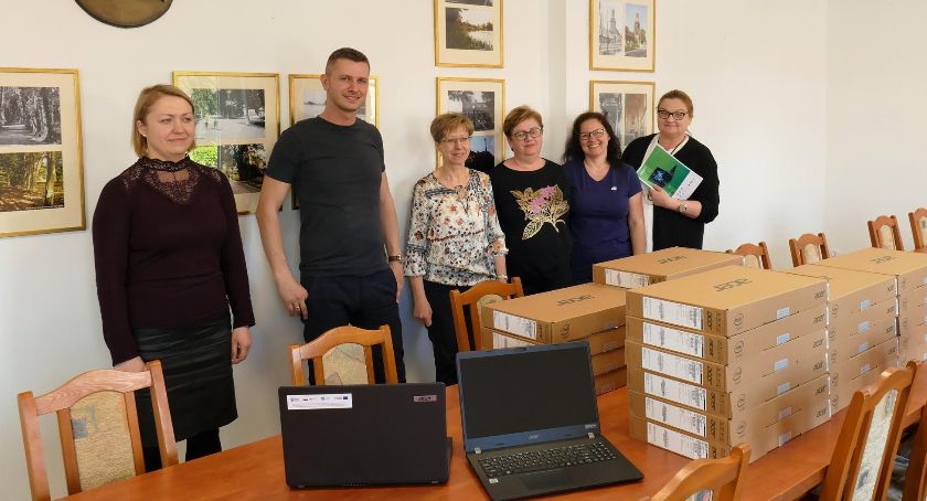 Lipka: Laptopy dla uczniów