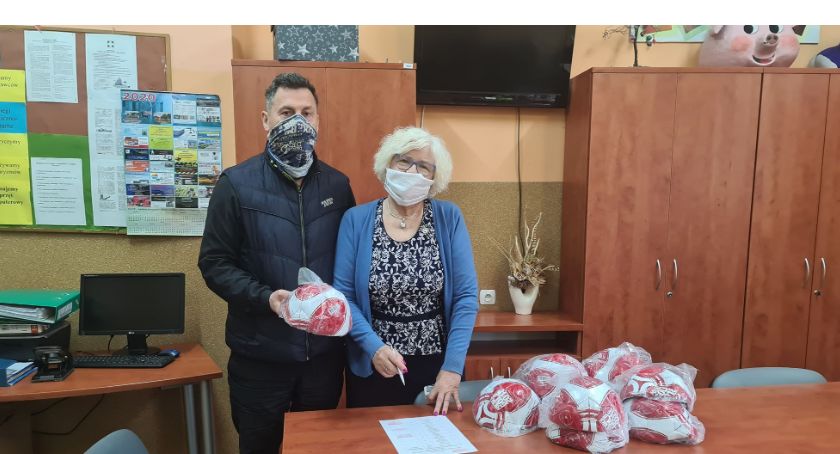 Piłki dla szkół od Zarządu Głównego TPD
