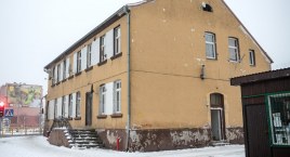 Obyś w takim domu nie musiał mieszkać!