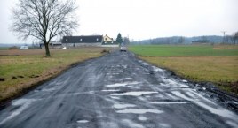 Biegły nie miał wątpliwości: droga została źle zrobiona