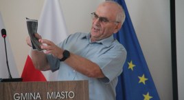 Kazimierz Kaufka zarzuca burmistrzowi Pulitowi, że nielegalnie wyciął drzewa