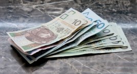 Tak wyglądał mężczyzna, który zgubił pieniądze w Netto