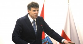 Kontrola w ZCASie: dyrektor niszczył dokumenty, z pływalni korzystano po 23