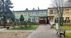Nożownik w stroju ratownika medycznego, czyli alarm w Dwójce