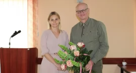 Absolutorium dla Winkowskiej, kwiaty dla Wojtiuka