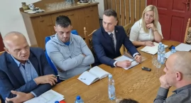 Przerwa to nie zarząd – tak tłumaczył się radnym starosta Wruk