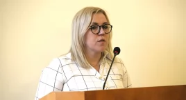 Dyrektor Kaufka dwa miesiące myślała nad odpowiedziami