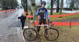 Z błota do medalu. Szymon Minda wraca po latach i dwa razy zdobywa podium