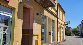 Podpalił kamienicę i... wyjechał do Holandii. Prokuratura i sąd umarzają sprawę
