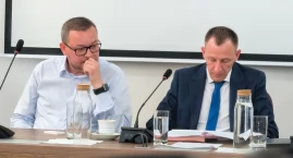 Mieszkanie, żona, prąd i odpady w samorządowej wojni&hellip;