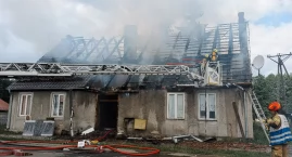 [WIDEO] Pożar domu. Osiem osób nie może wrócić do mieszkań