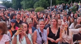 Tłumy w Lipce na koncercie Kamila Bednarka!